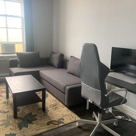 Hotel Bedford Годерич Экстерьер фото