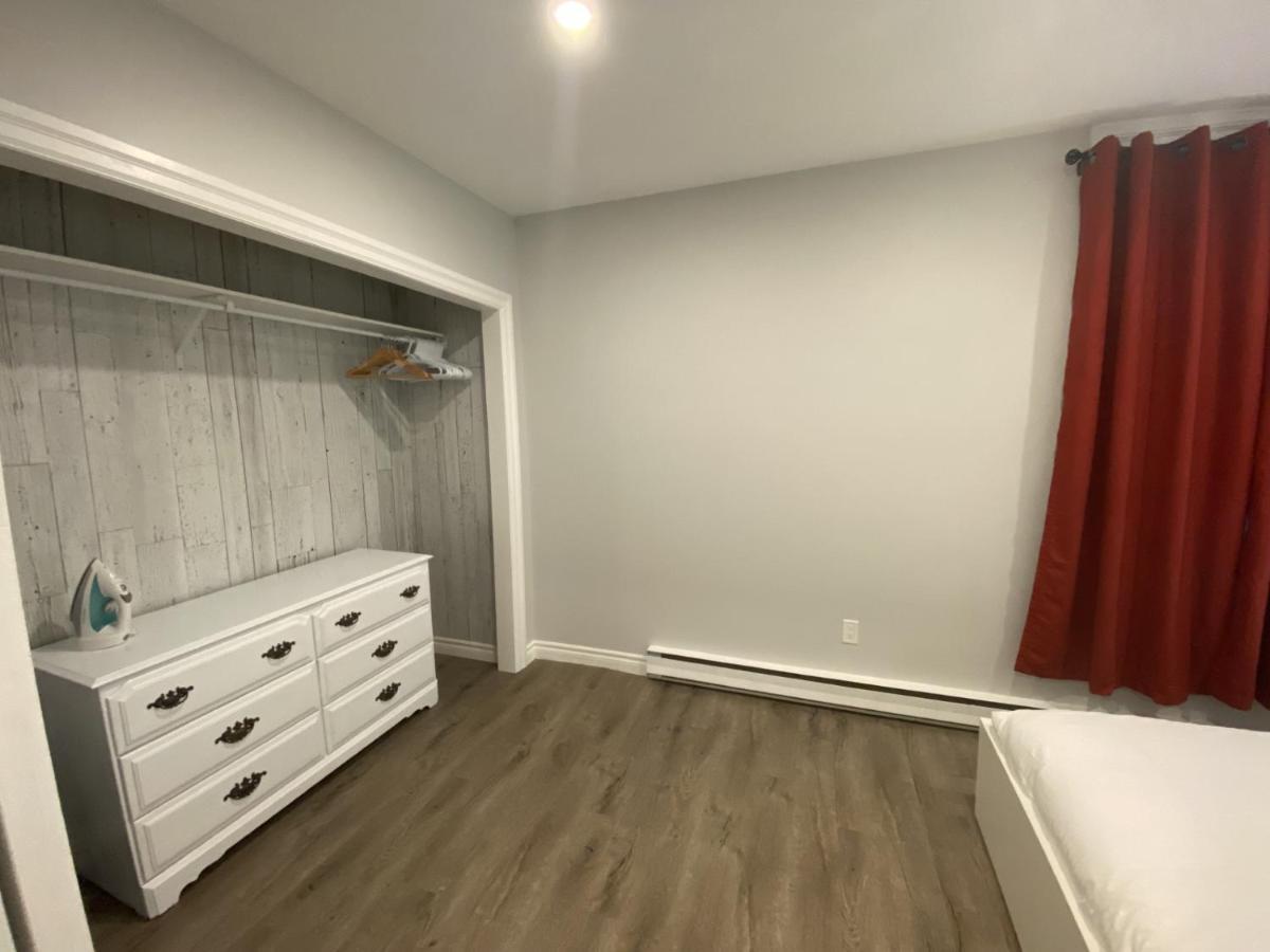 Hotel Bedford Годерич Экстерьер фото